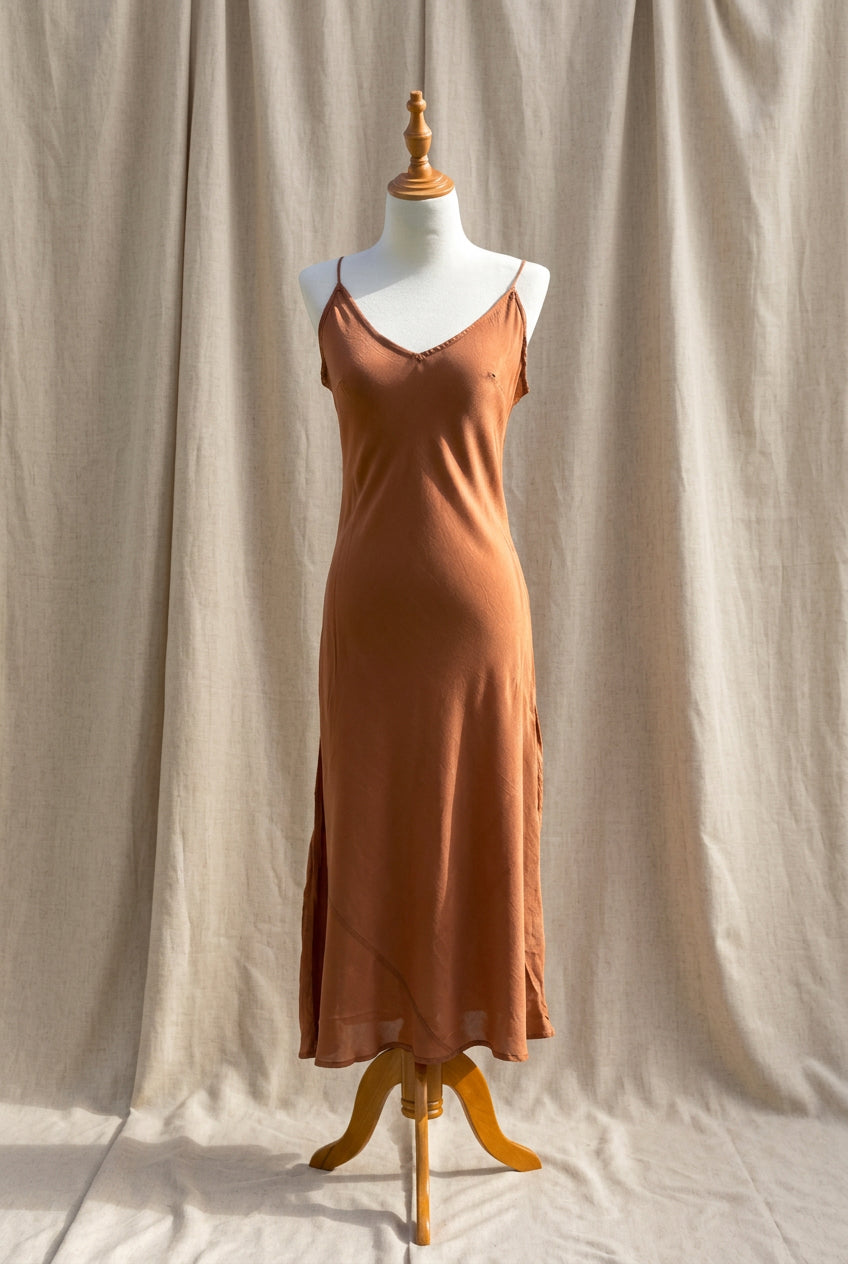 Otomo Marilyn Silk/linen slip long cinnamon