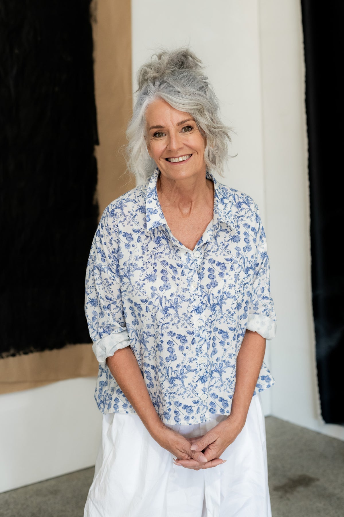 Meg by design teacup shirt botanical