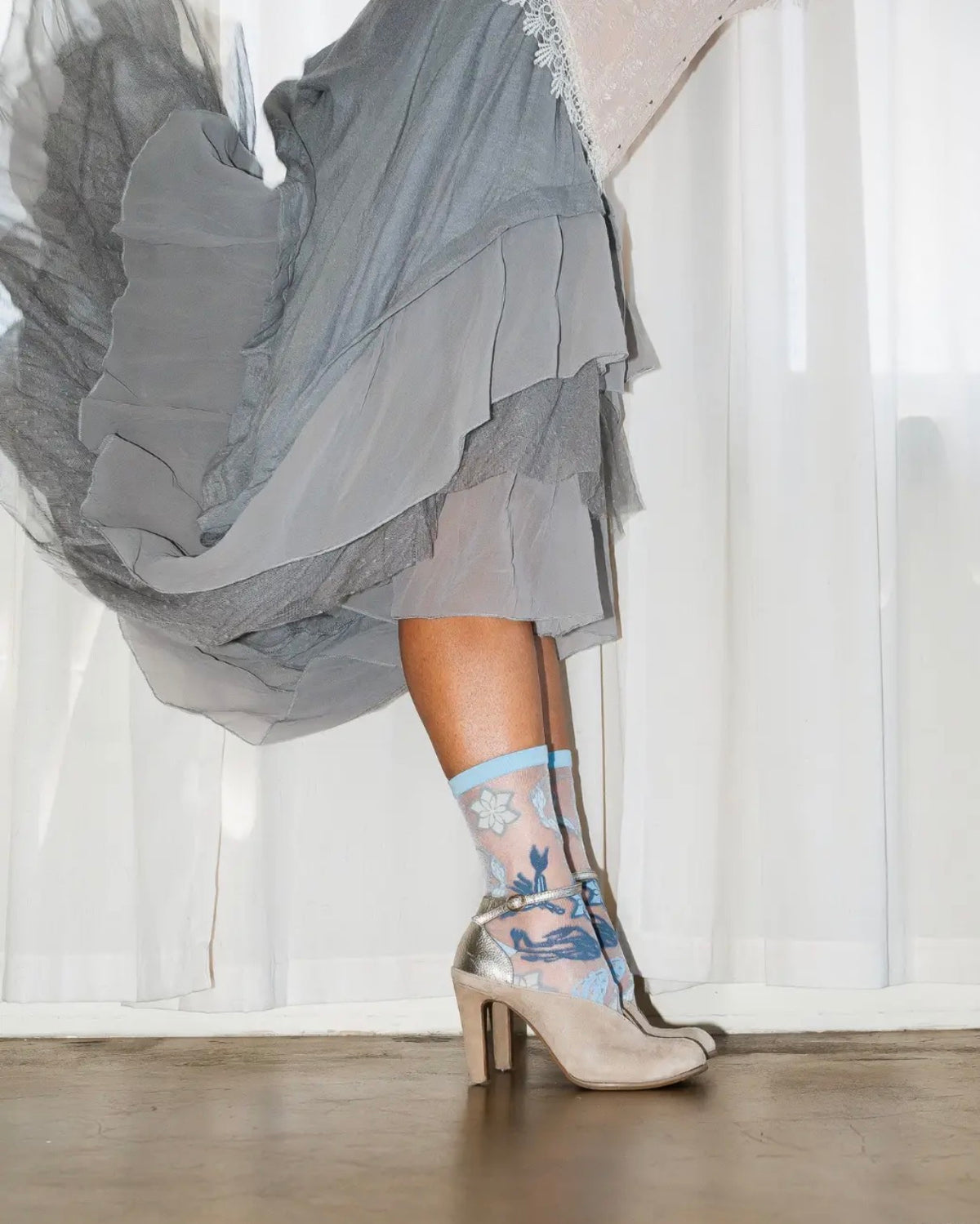 The hobbit Galadriel sheer crew socks