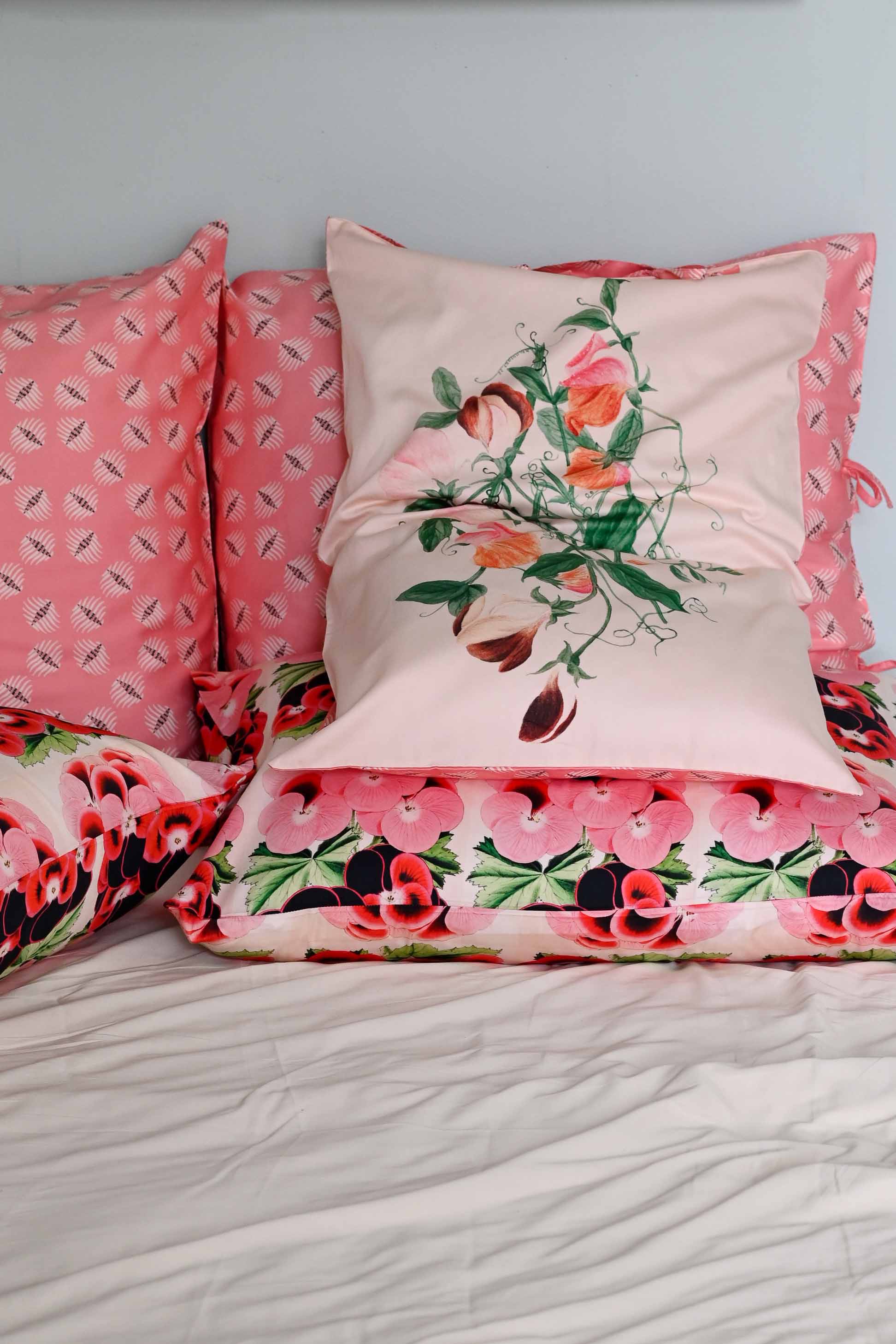 Lazy bones sweetpeapillow case set