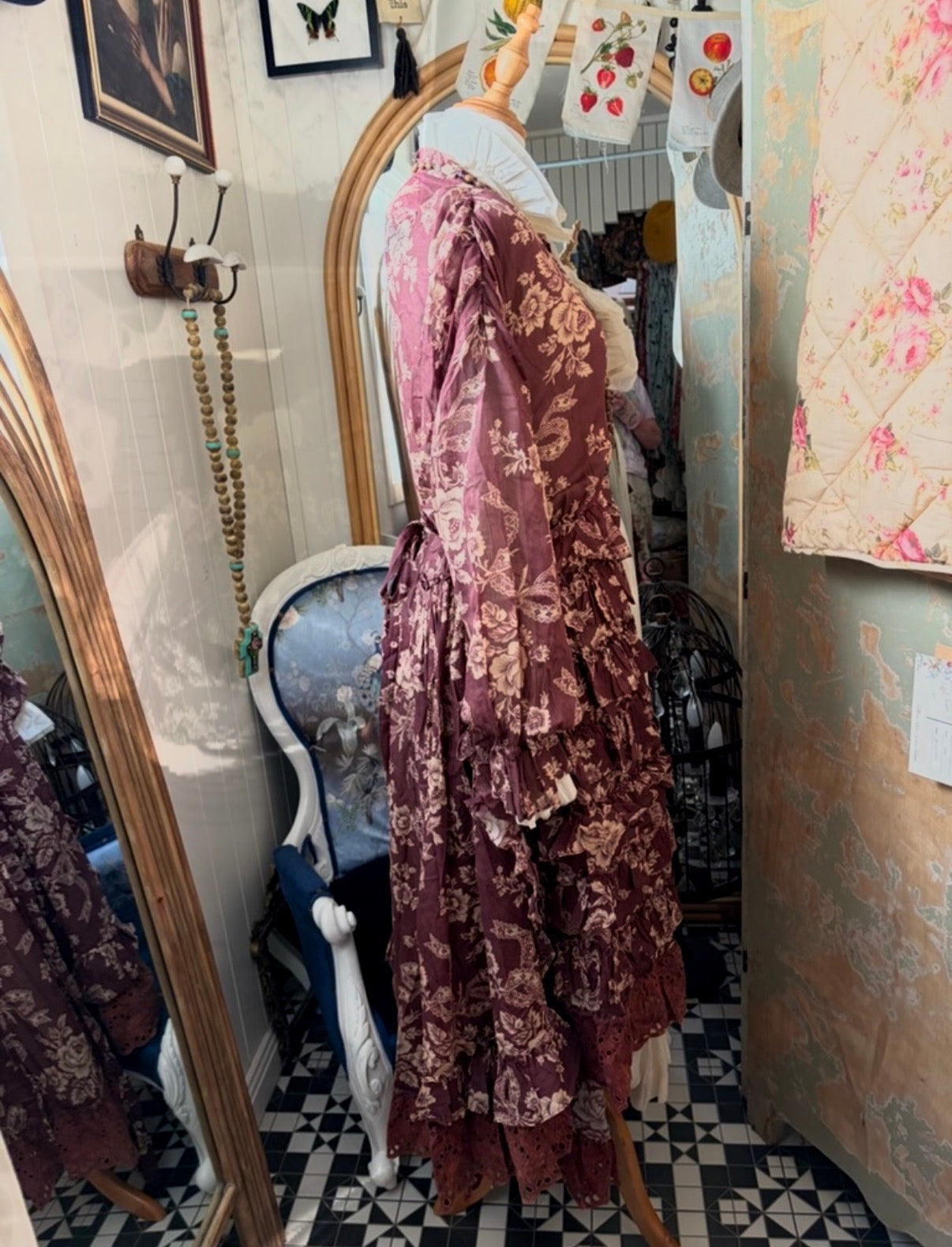 Jaded gypsy whispering blooms duster