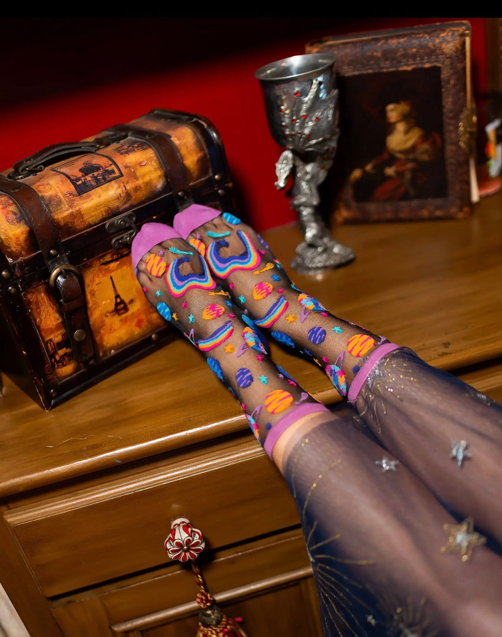 Art planets black sheer crew socks