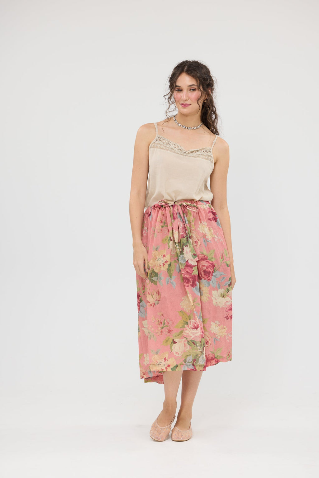 Miss roses sister violet Garland skirt. Garden coral