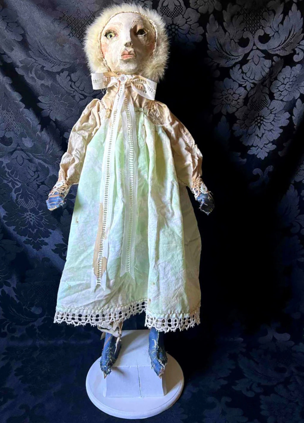 Hip hip decay Sydelle human sculpt