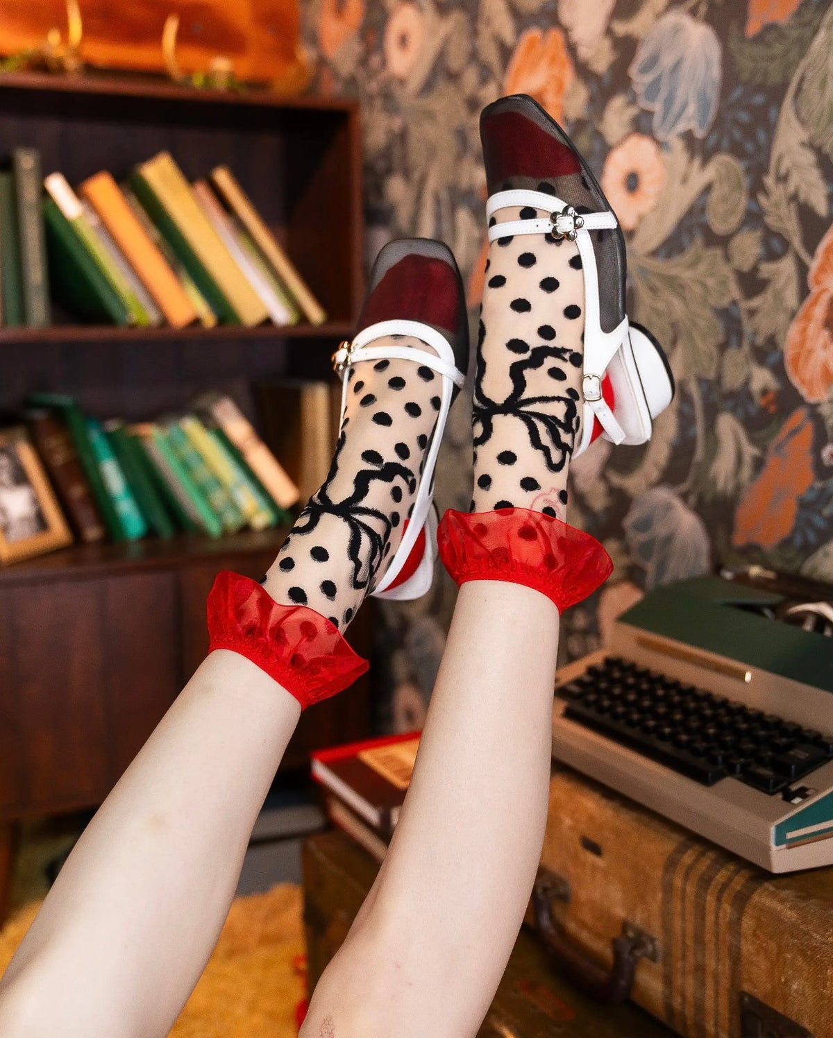 Polka dot bow ruffle sheer socks