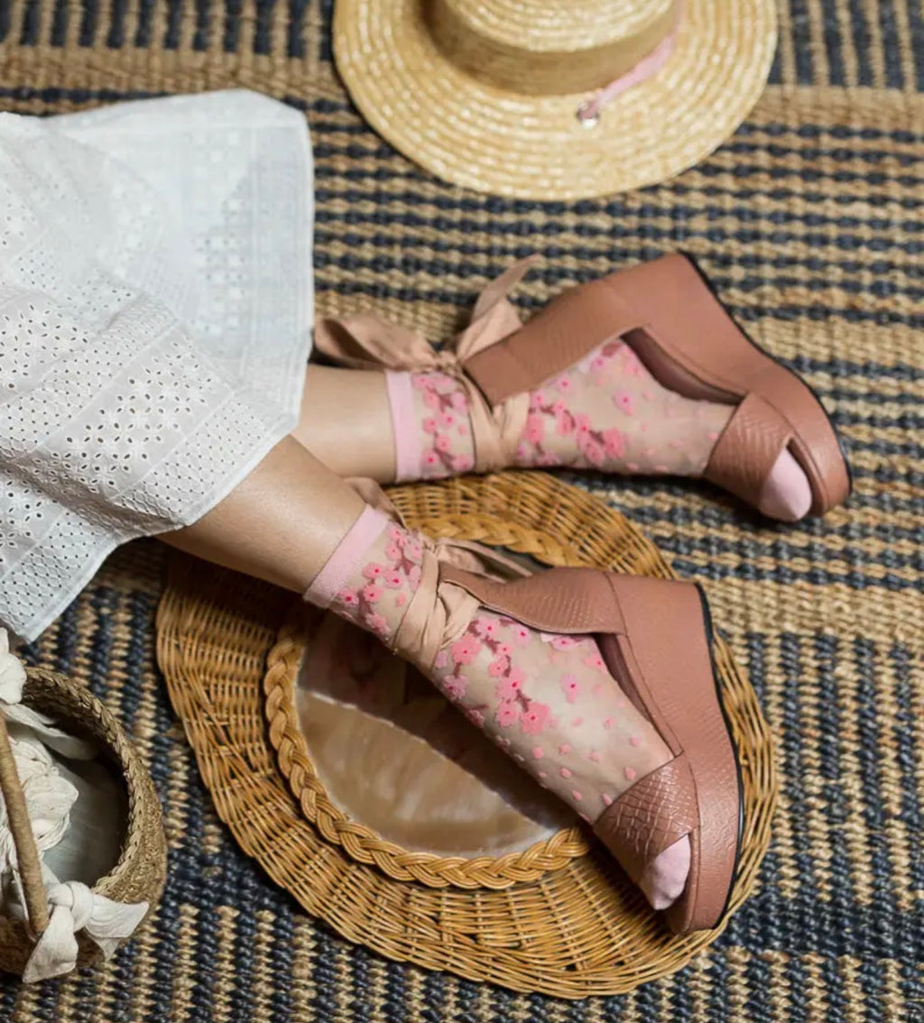 Cherry blossom sheer crew sock