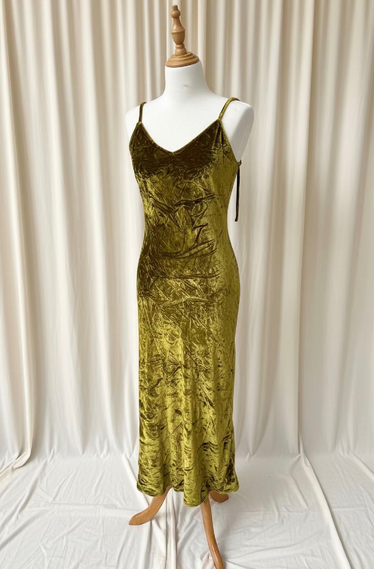 Otomo Marilyn - Silk Velvet slip dress  Fern
