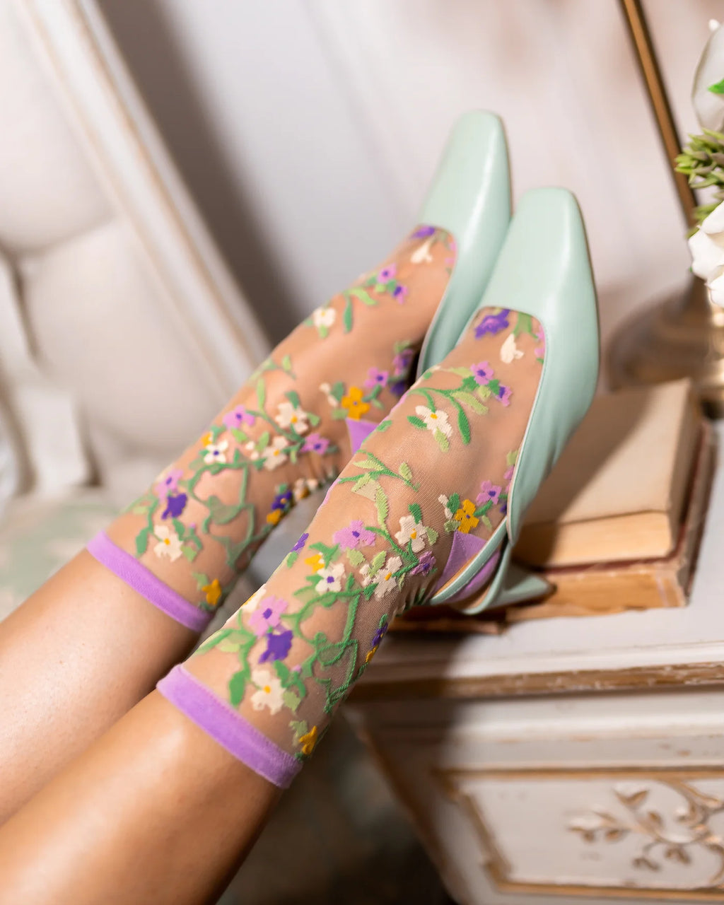 Heart floral sheer crew socks