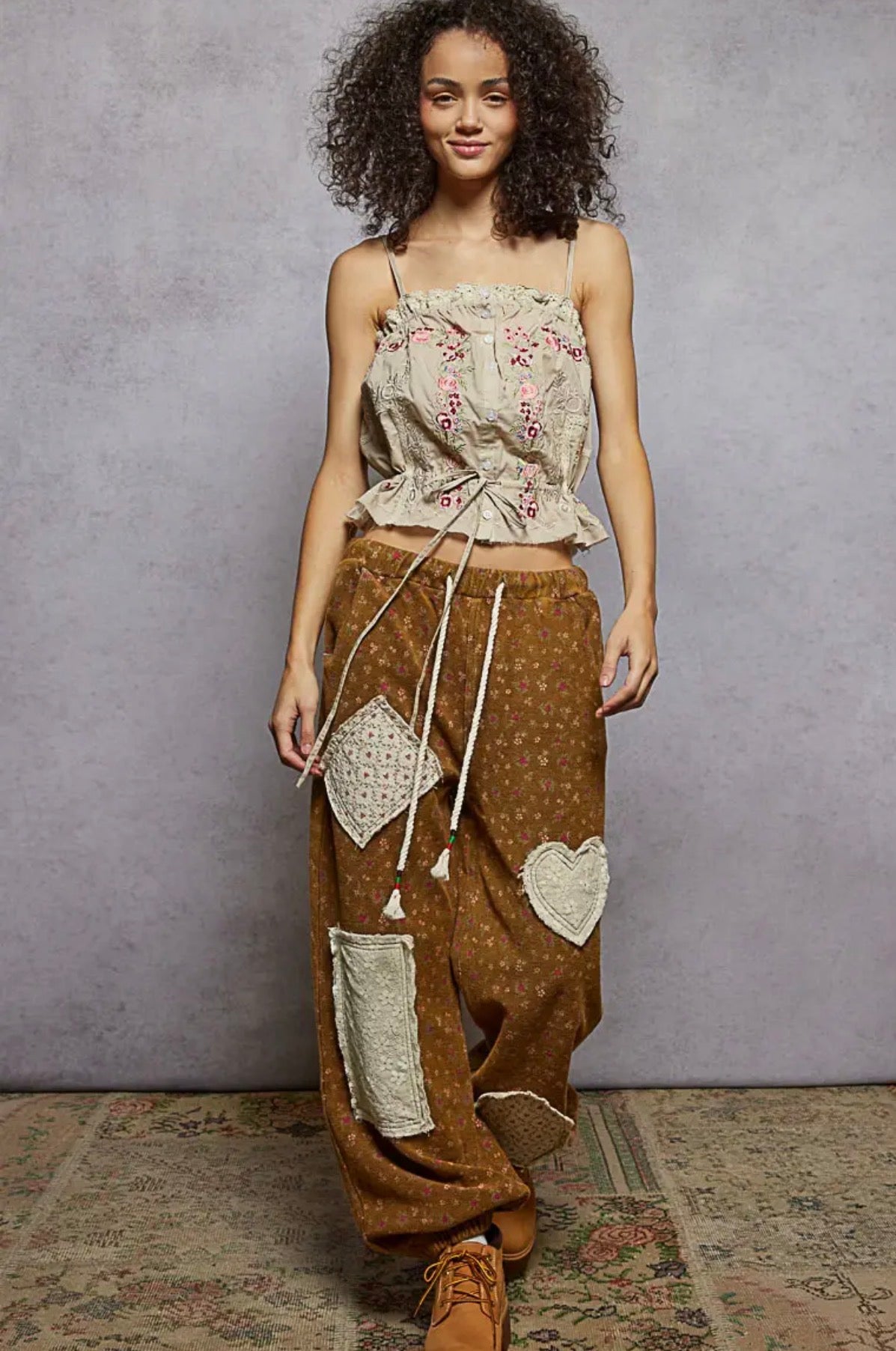 Faith Sleeveless embroider top