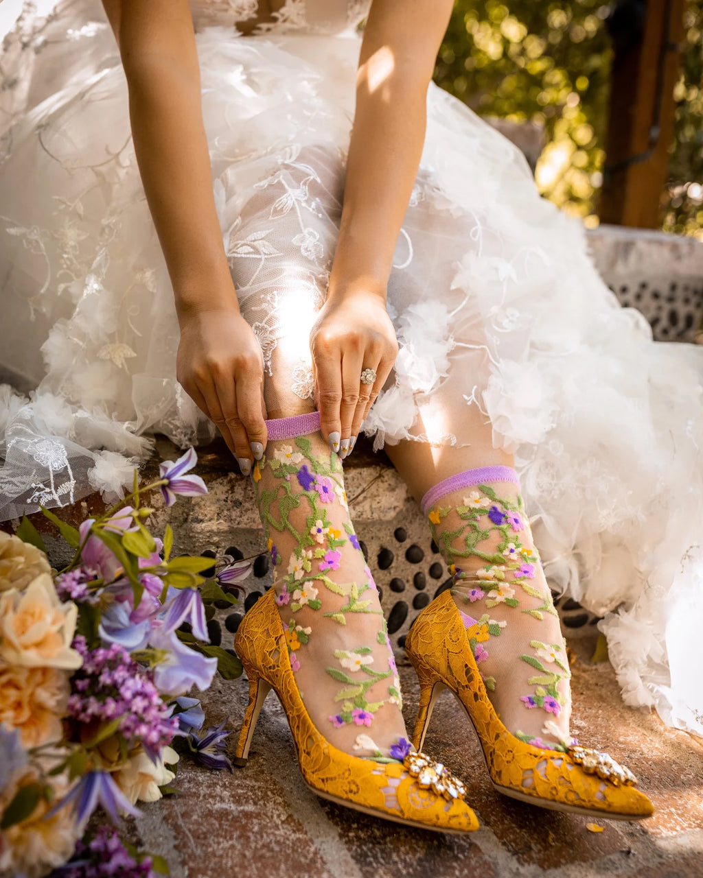 Heart floral sheer crew socks