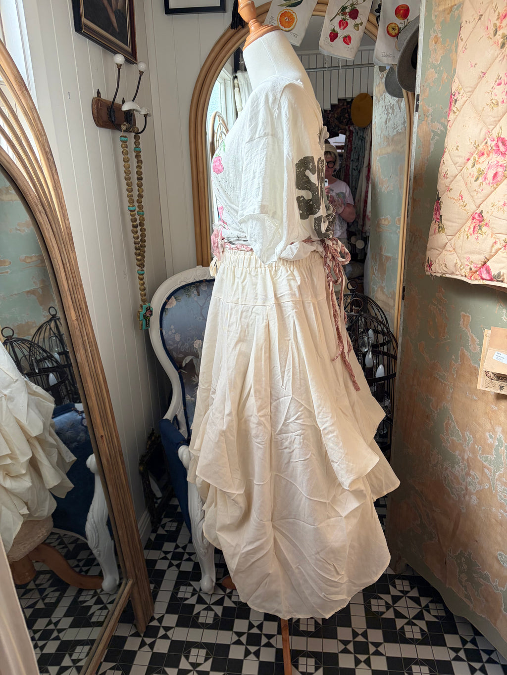 Jaded gypsy ruffle up skirt parchment