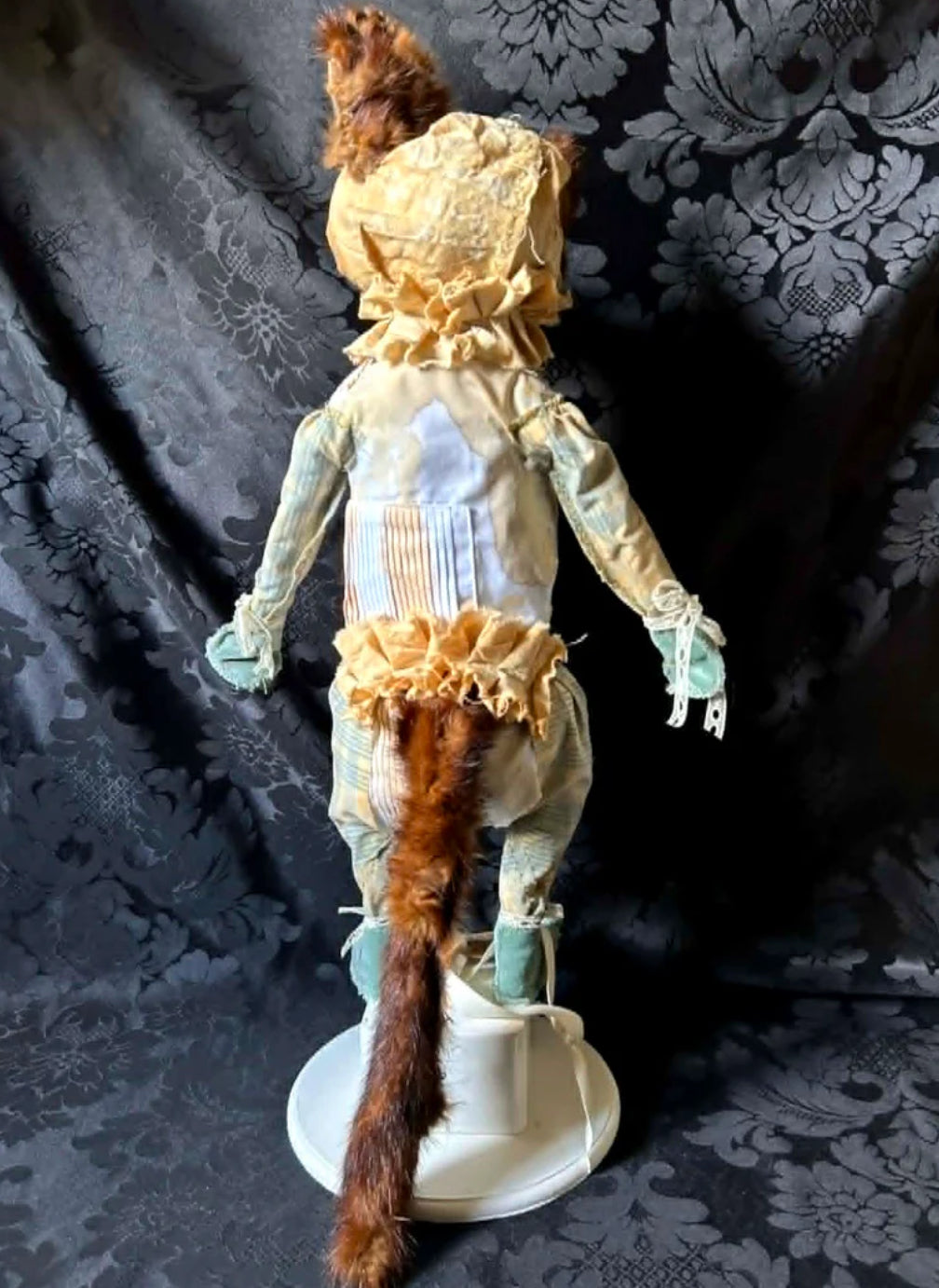 Hip hip decay 
Sephai Cat Sculpture (Copy)