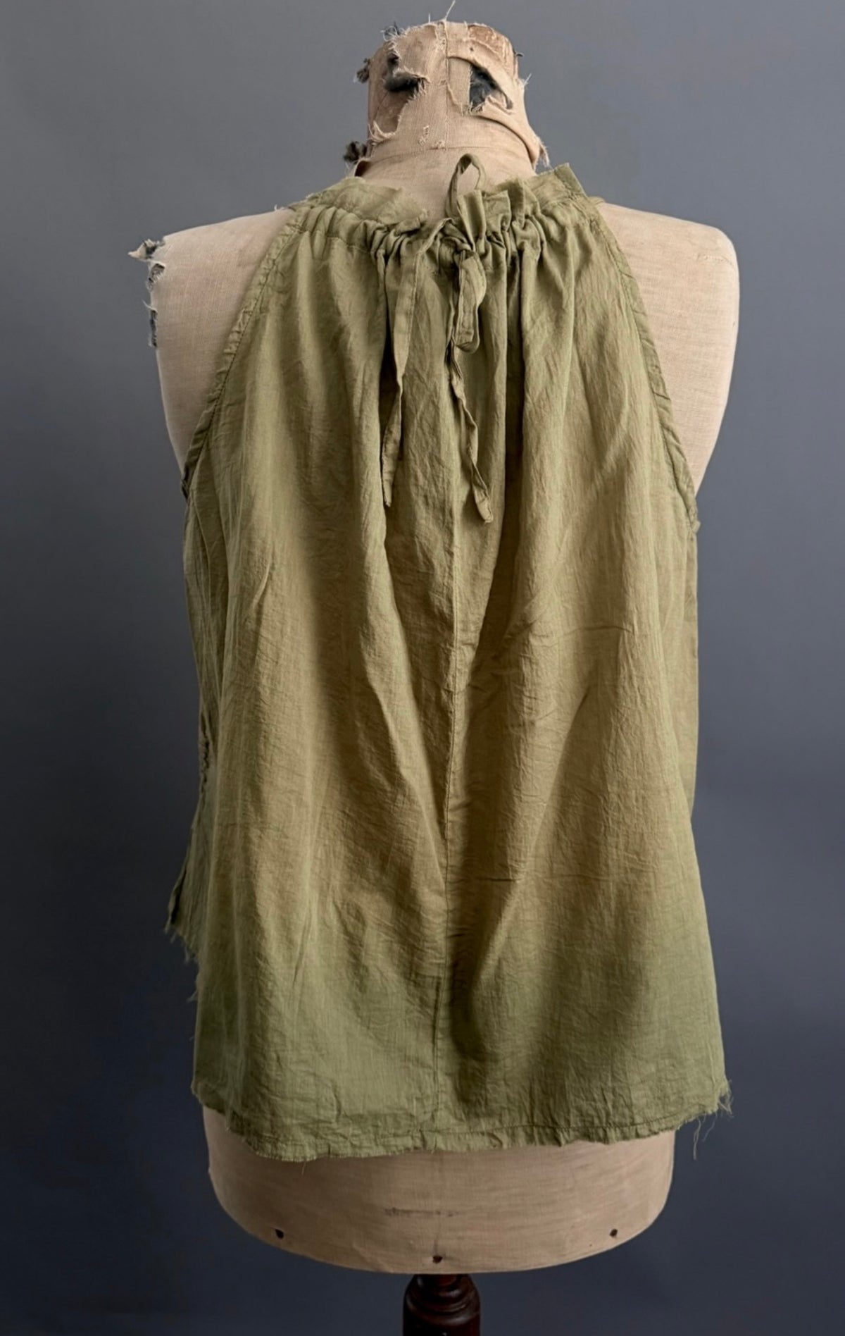 BOEM marquee top old gold