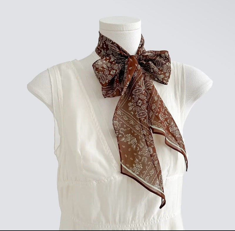 Kaiyi Patterned neck scarfs