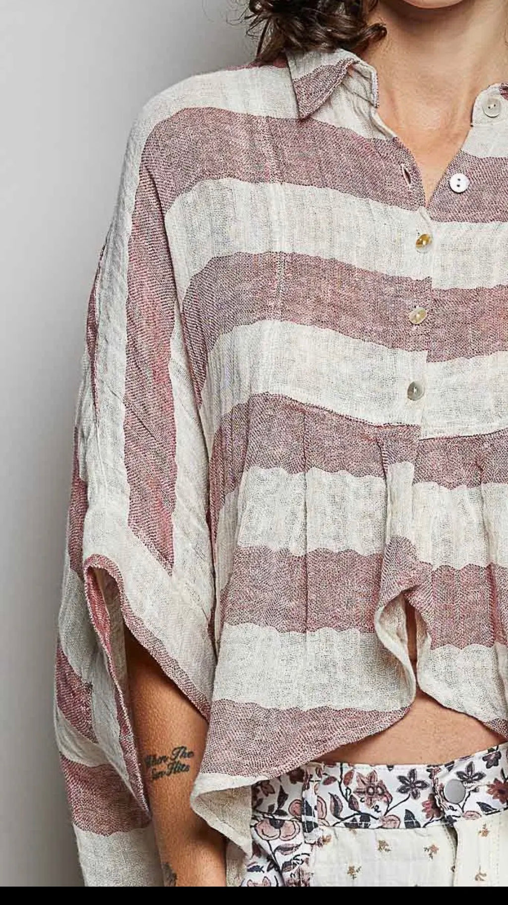 Lightweight linen Katinka top