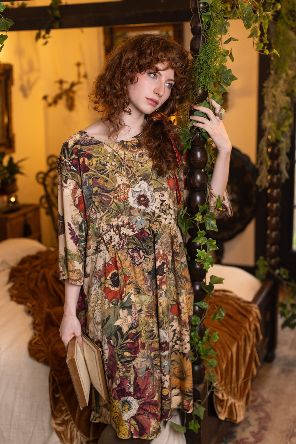 Market of stars GOLDEN HOUR ARTIST DRESS