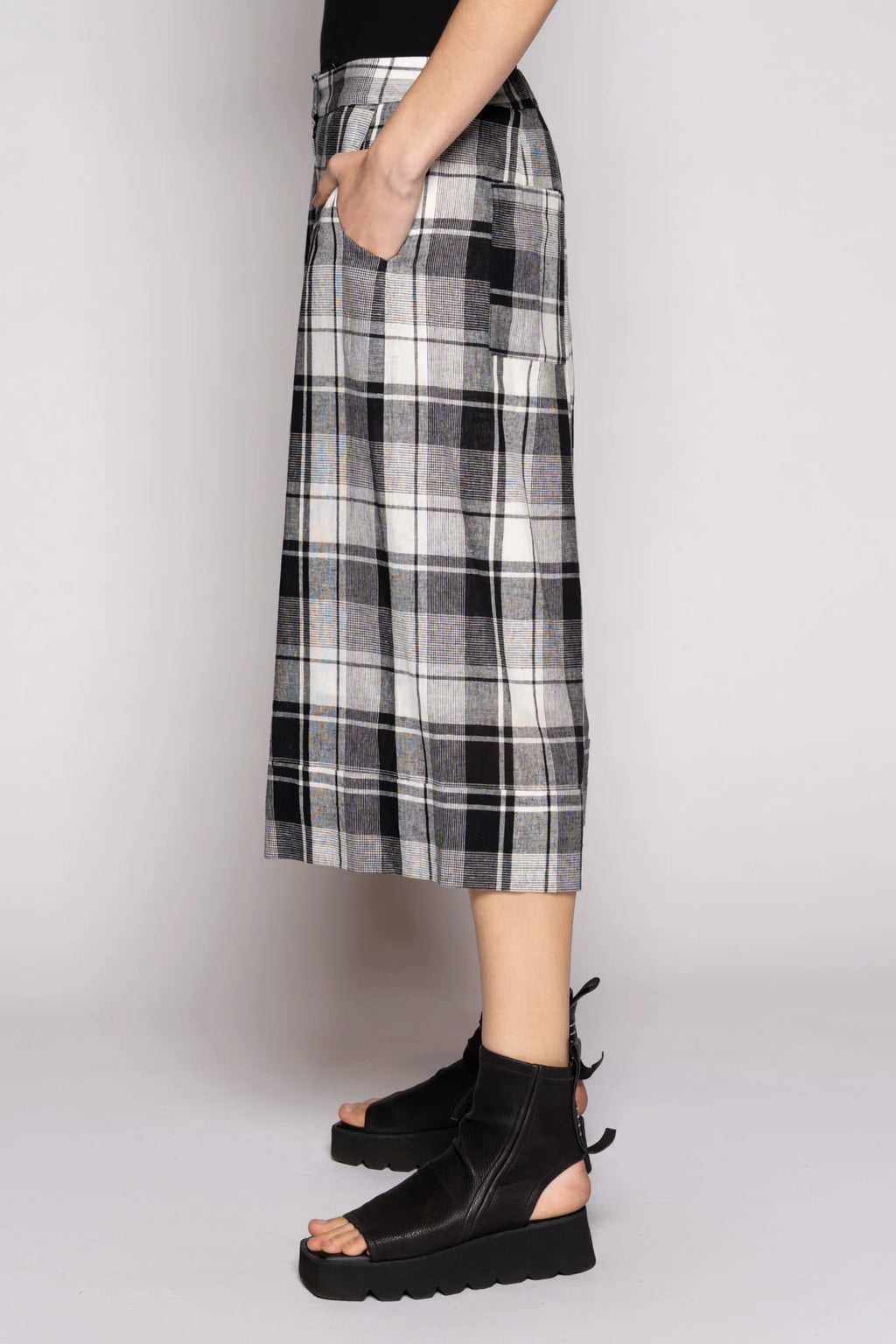 Dogstar Arya short black