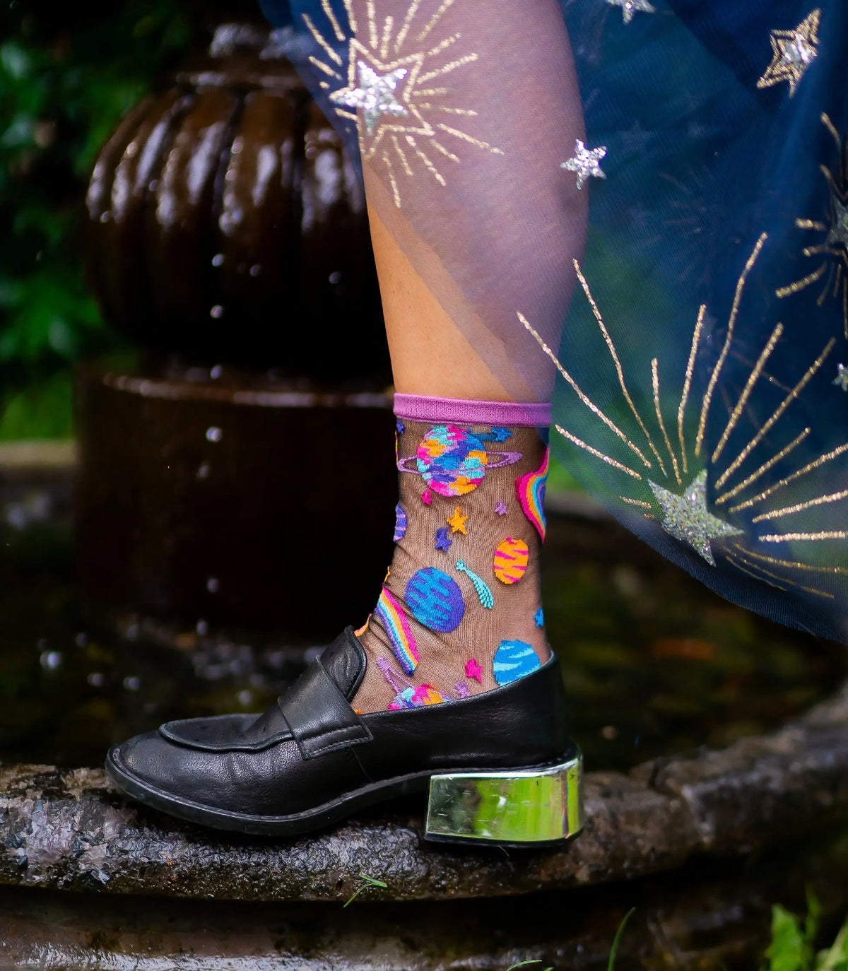 Art planets black sheer crew socks