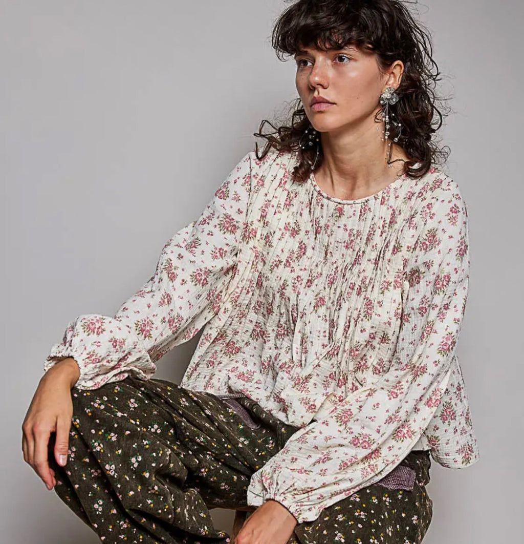 Cassie pintuck floral balloon top