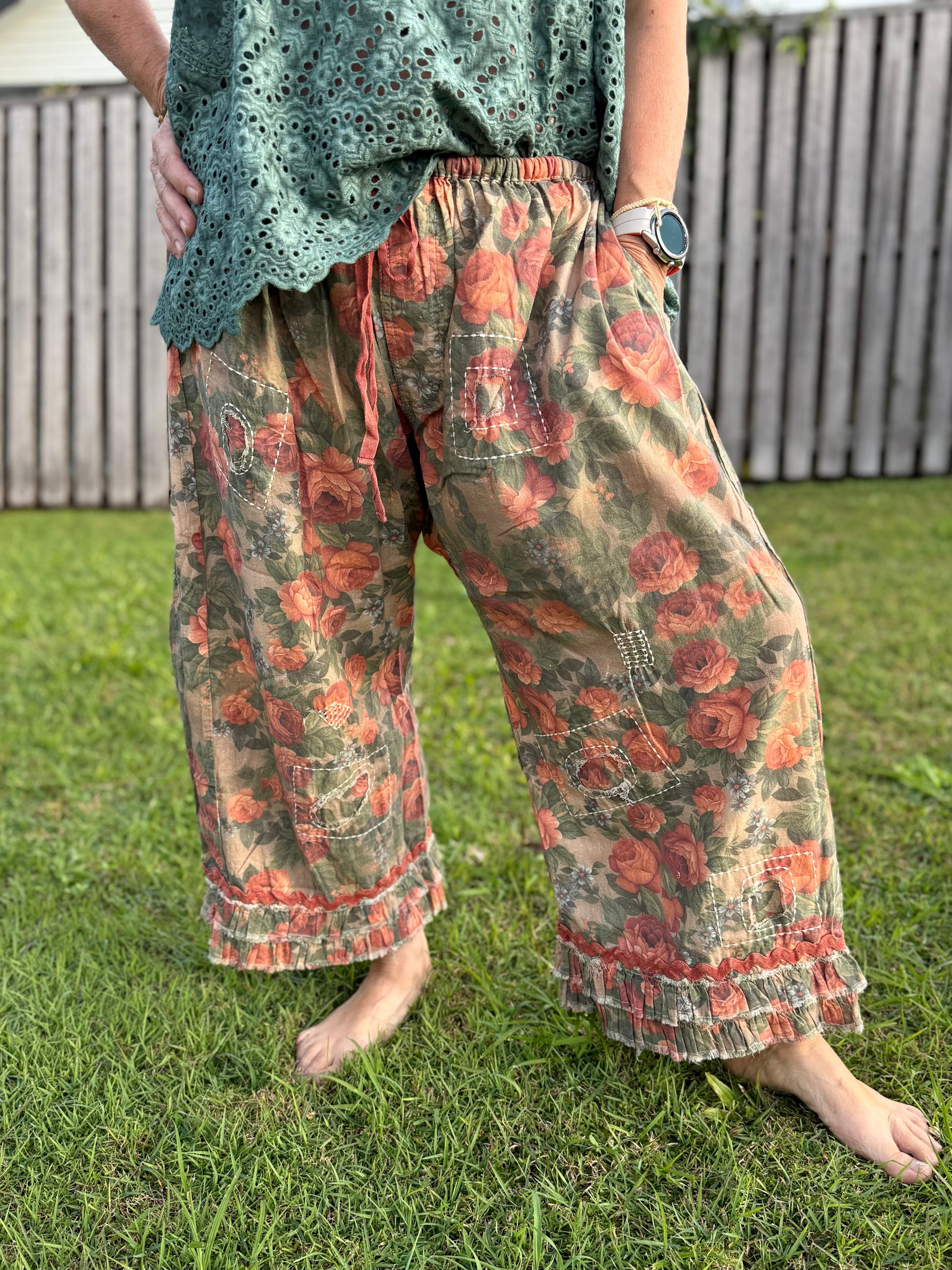 Jaded gypsy Garden Romance Bloomers | rose garden