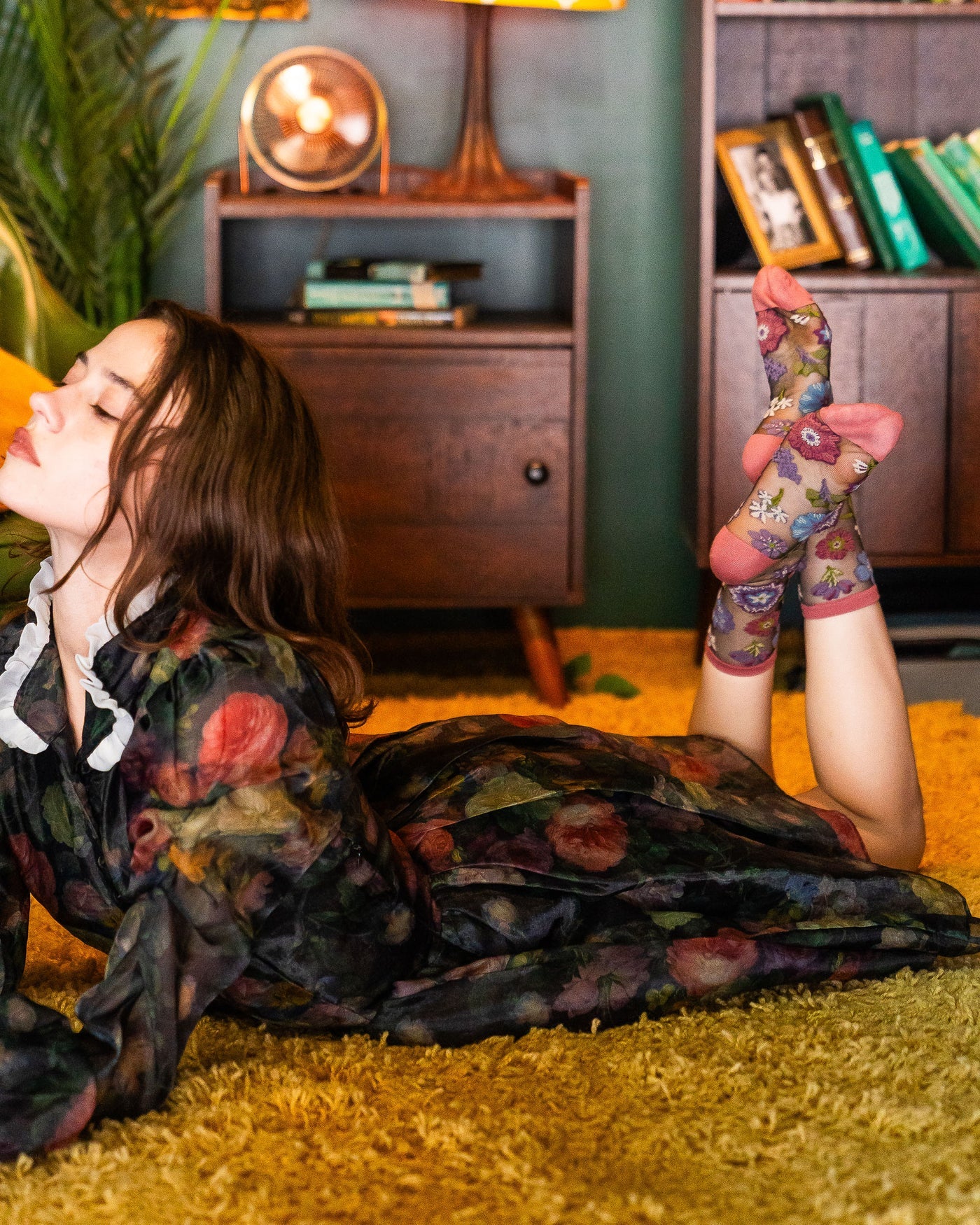 Dark floral sheer crew socks