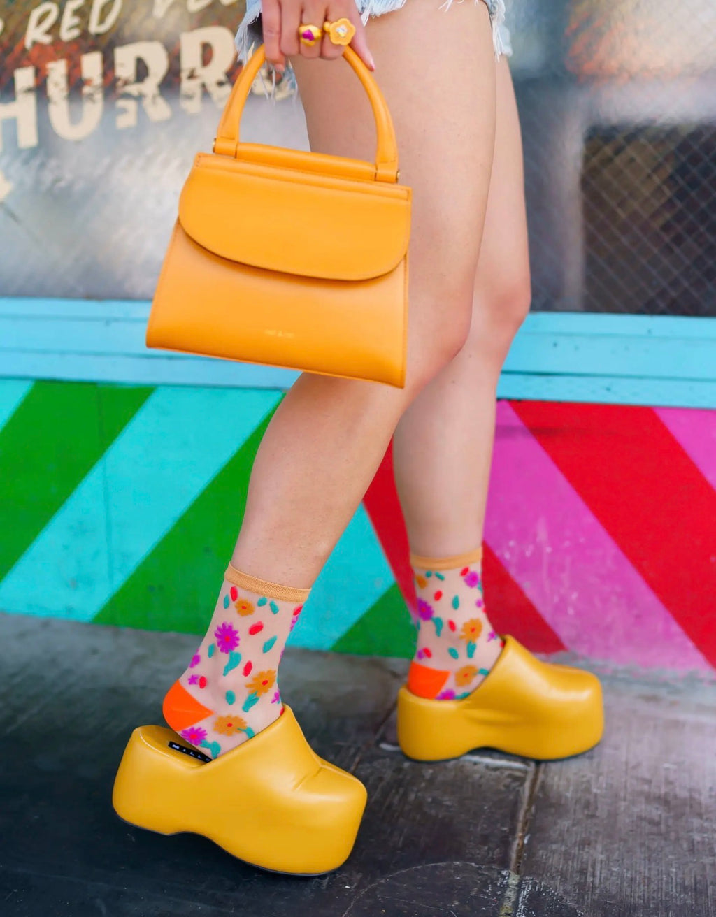 Ditsy floral sheer ankle socks