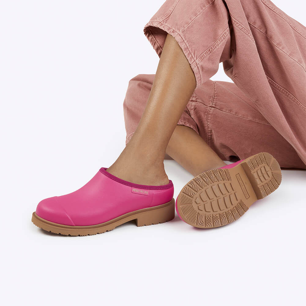 Merry people Billie clog fuchsia