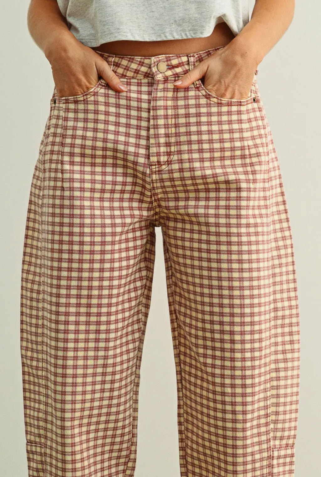 Miou muse checkered barrel jeans