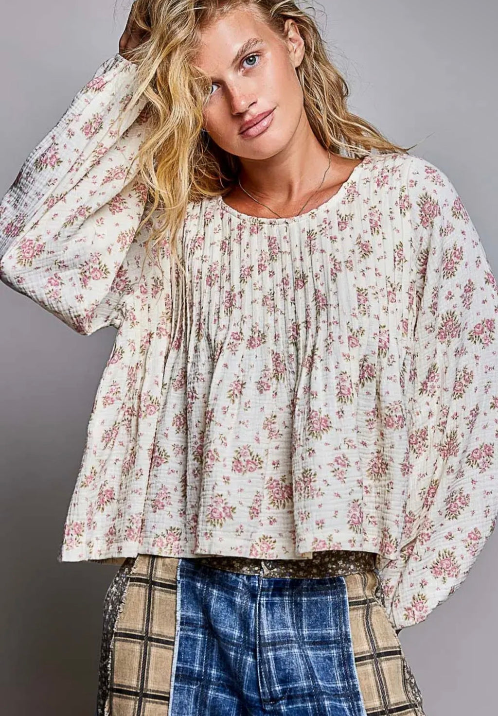 Cassie pintuck floral balloon top - Stay Wild Collective