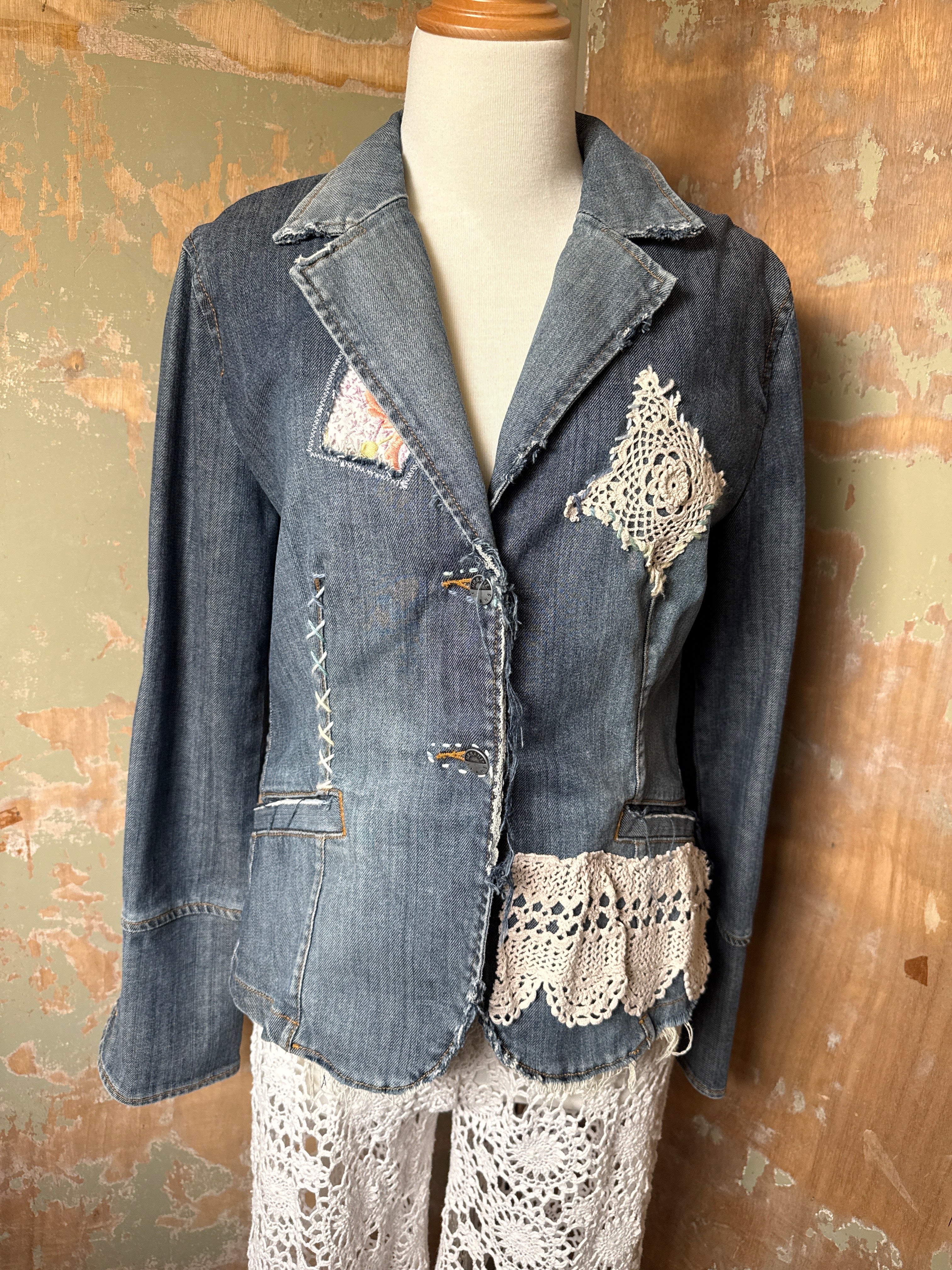 Chuckles & Boo Maple Jacket S10 - Stay Wild Collective