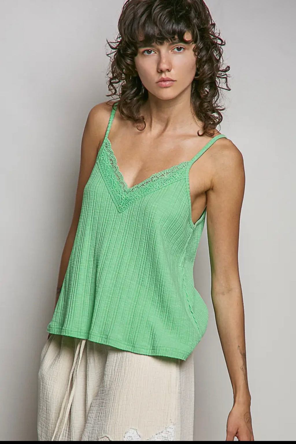 Cotton kelly tank Kelly green - Stay Wild Collective