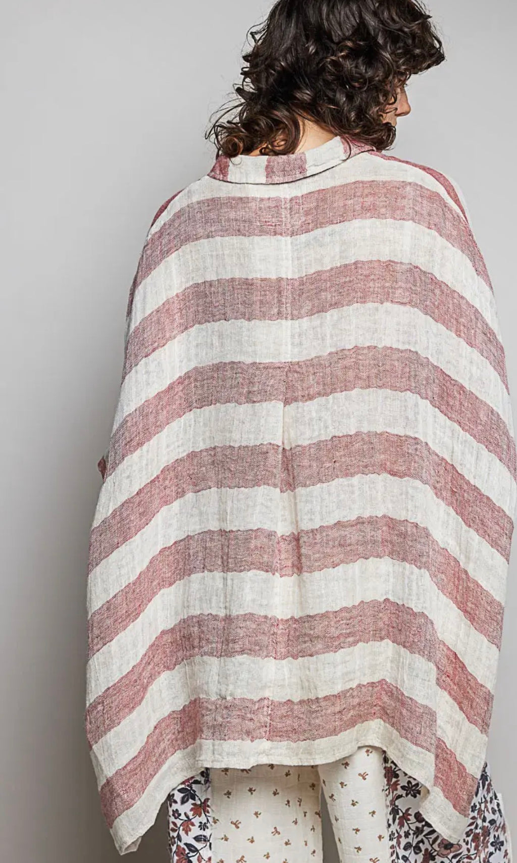 Lightweight linen Katinka top