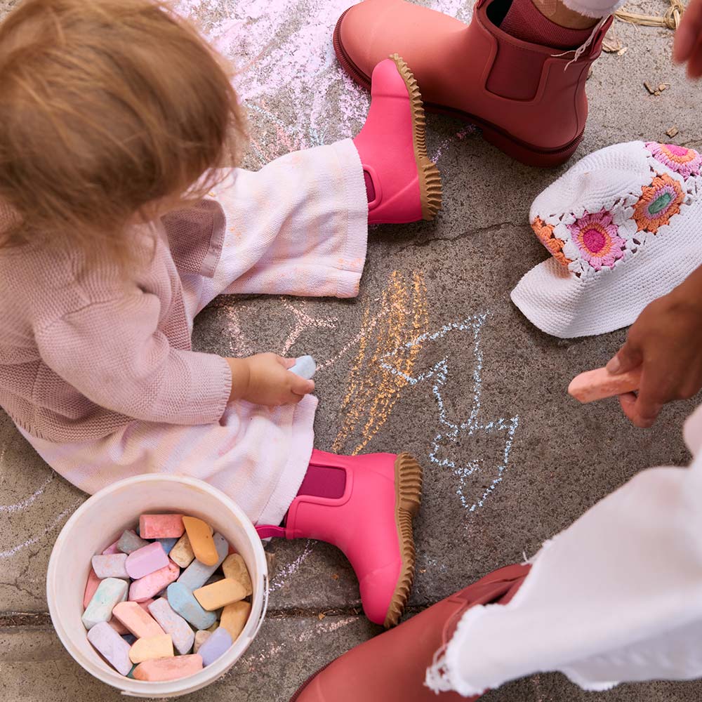Merry People Bobbie Kids Boots |fuchsia