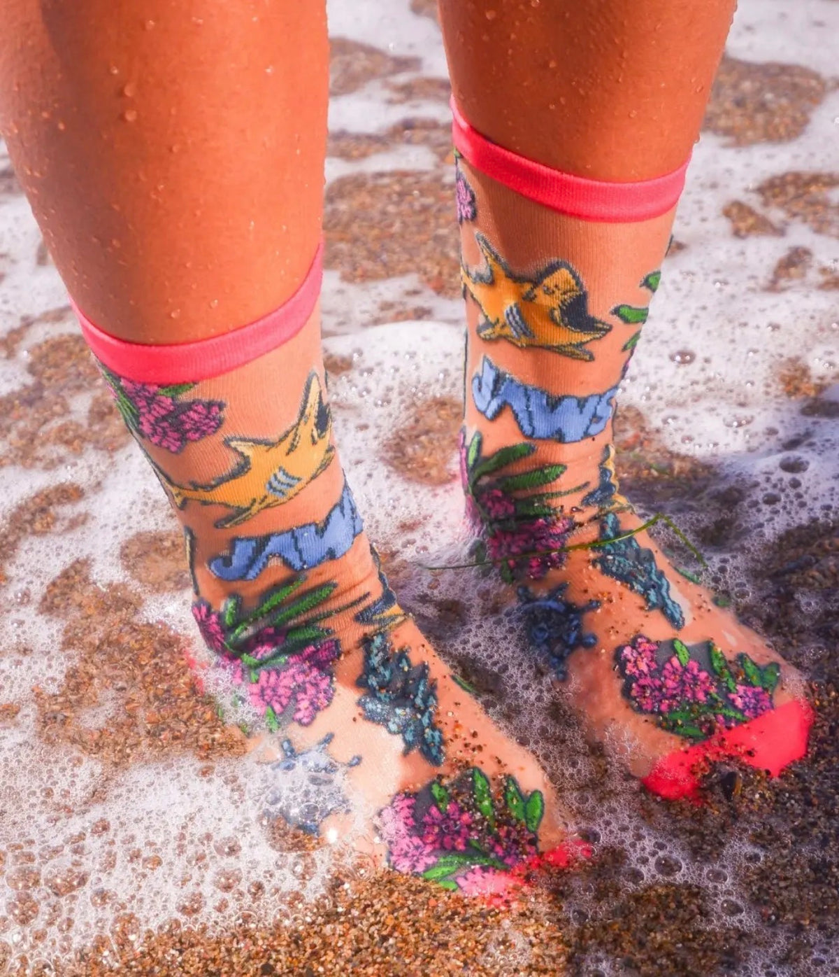 Jaws aquatic sheer shimmer crew socks