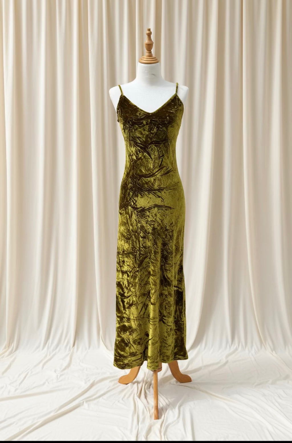 Otomo Marilyn - Silk Velvet slip dress  Fern