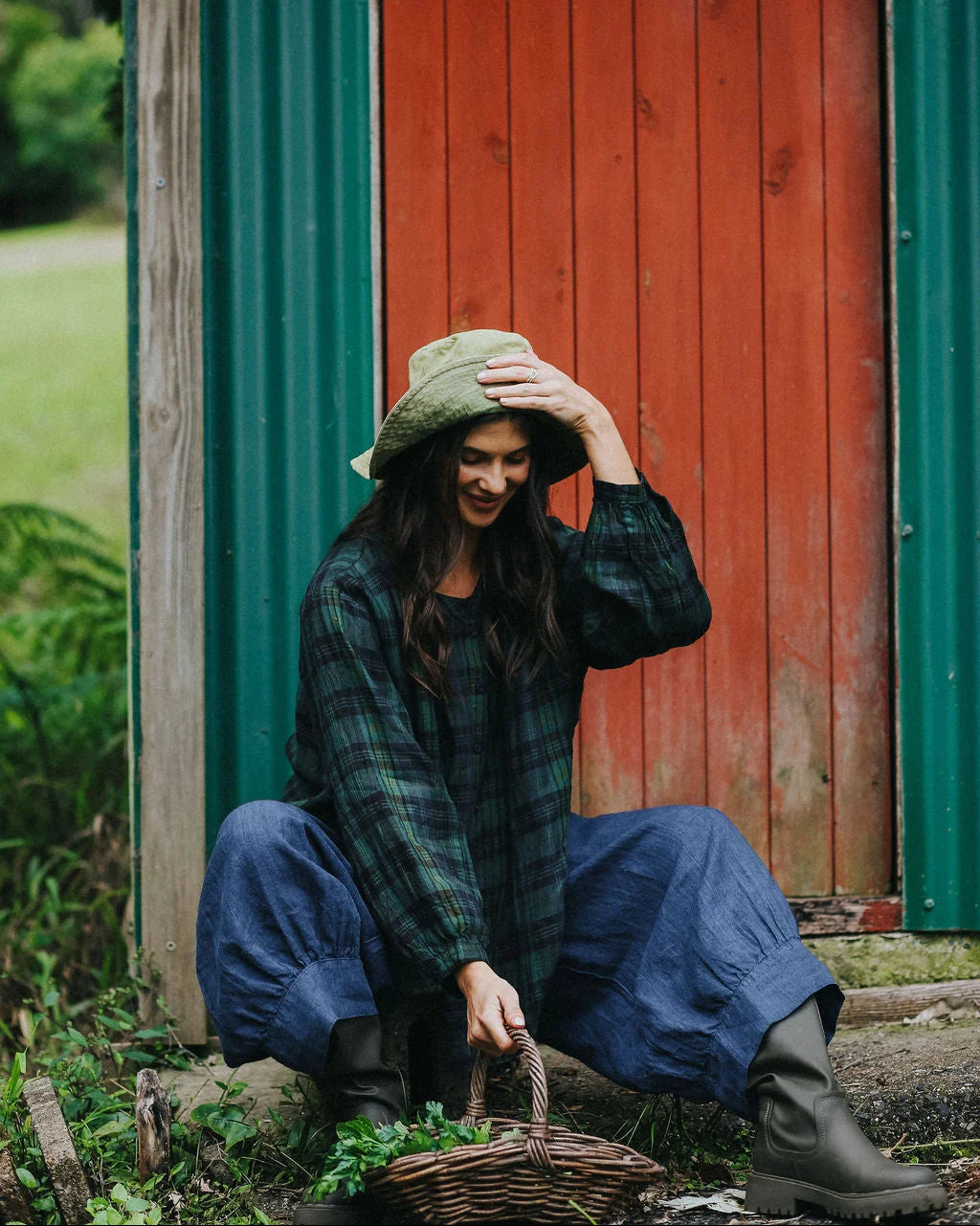 Montaigne Desi Linen Pants in Indigo