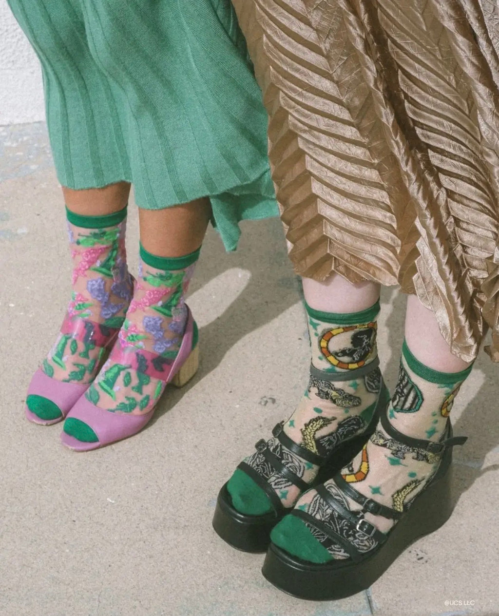 Wicked all roads leads to oz shimmer socks