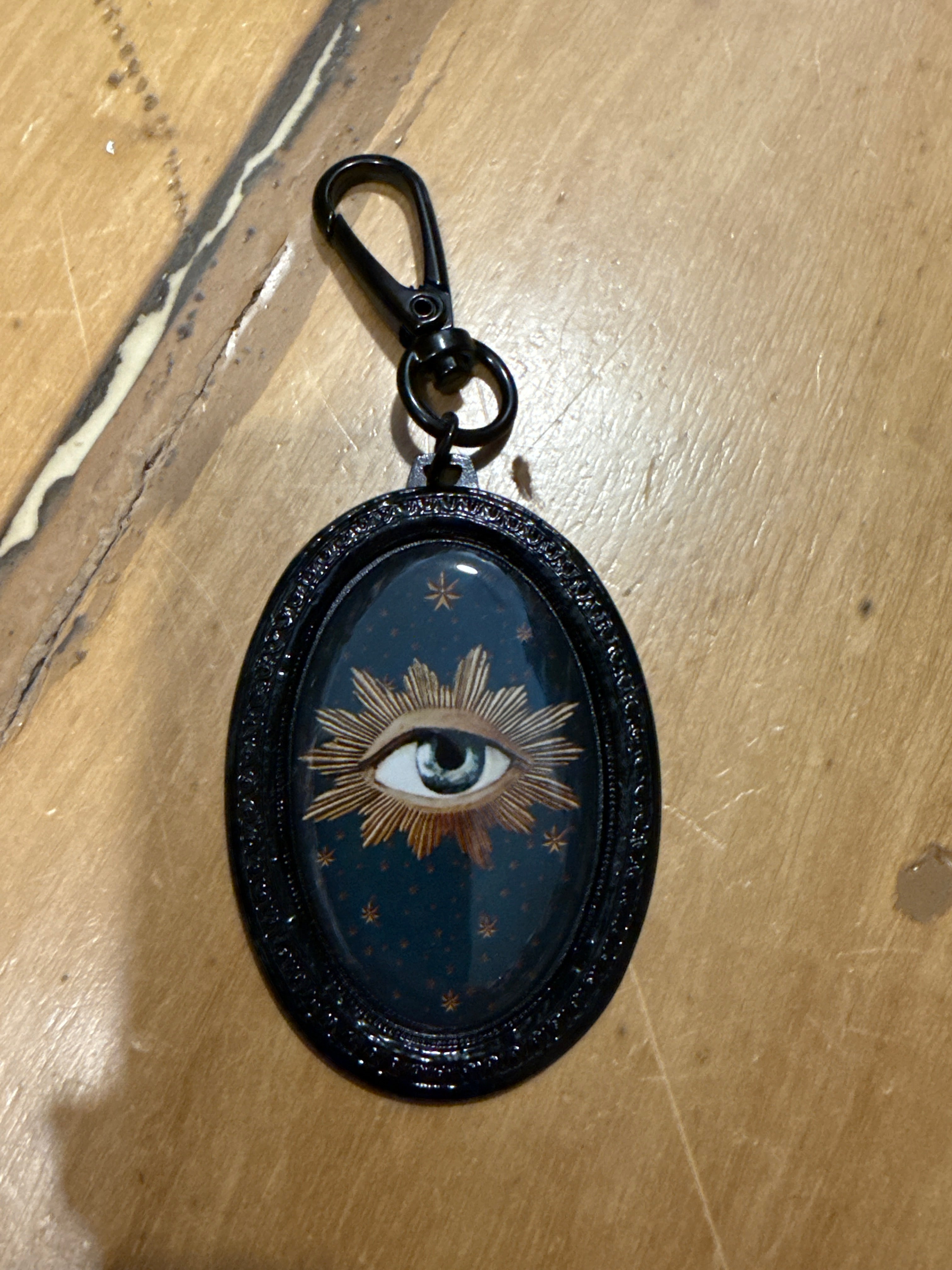  Eye starlet keychain - Stay Wild Collective  