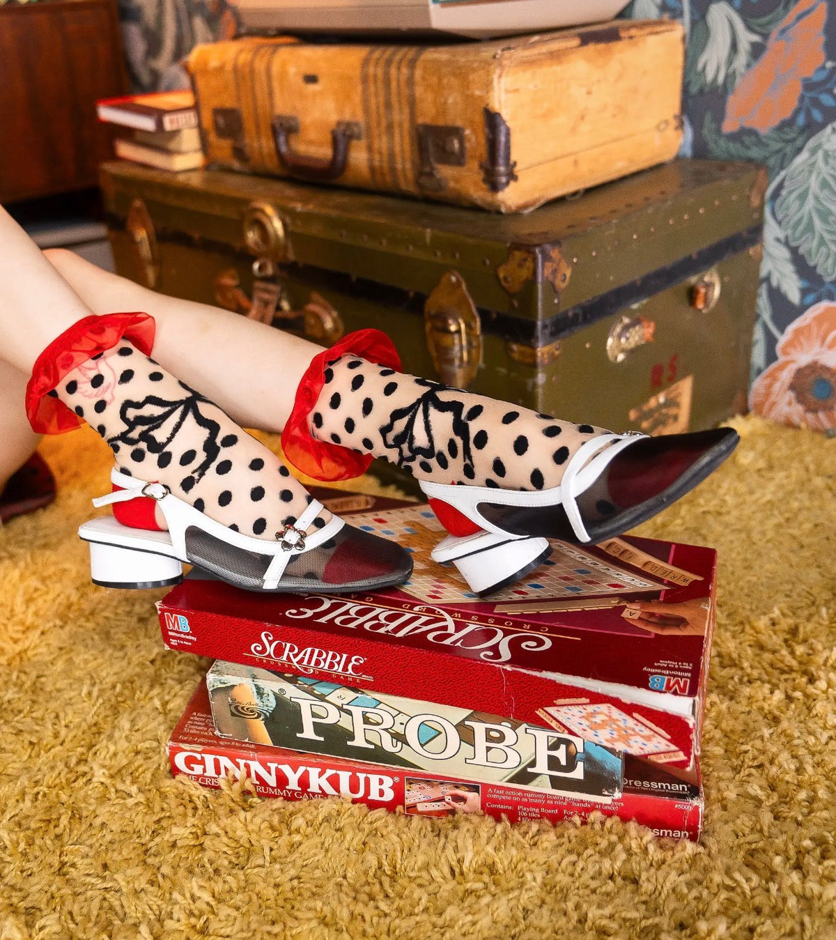 Polka dot bow ruffle sheer socks