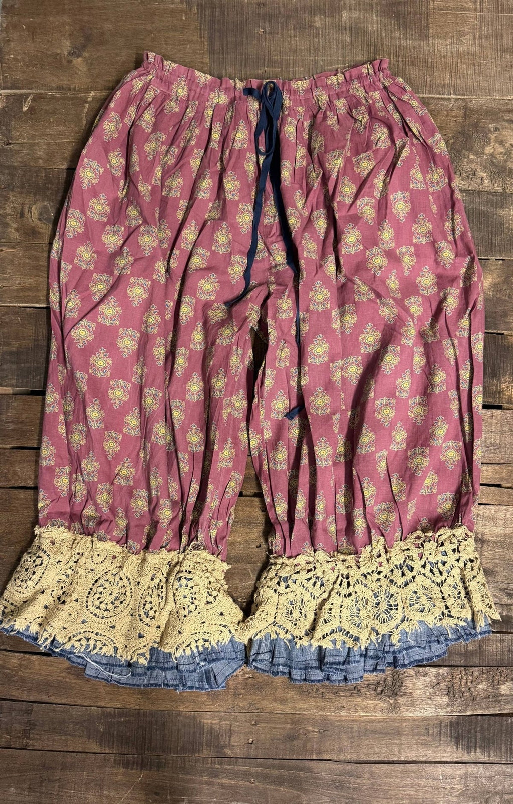 Jaded gypsy heirloom heart bloomers one size