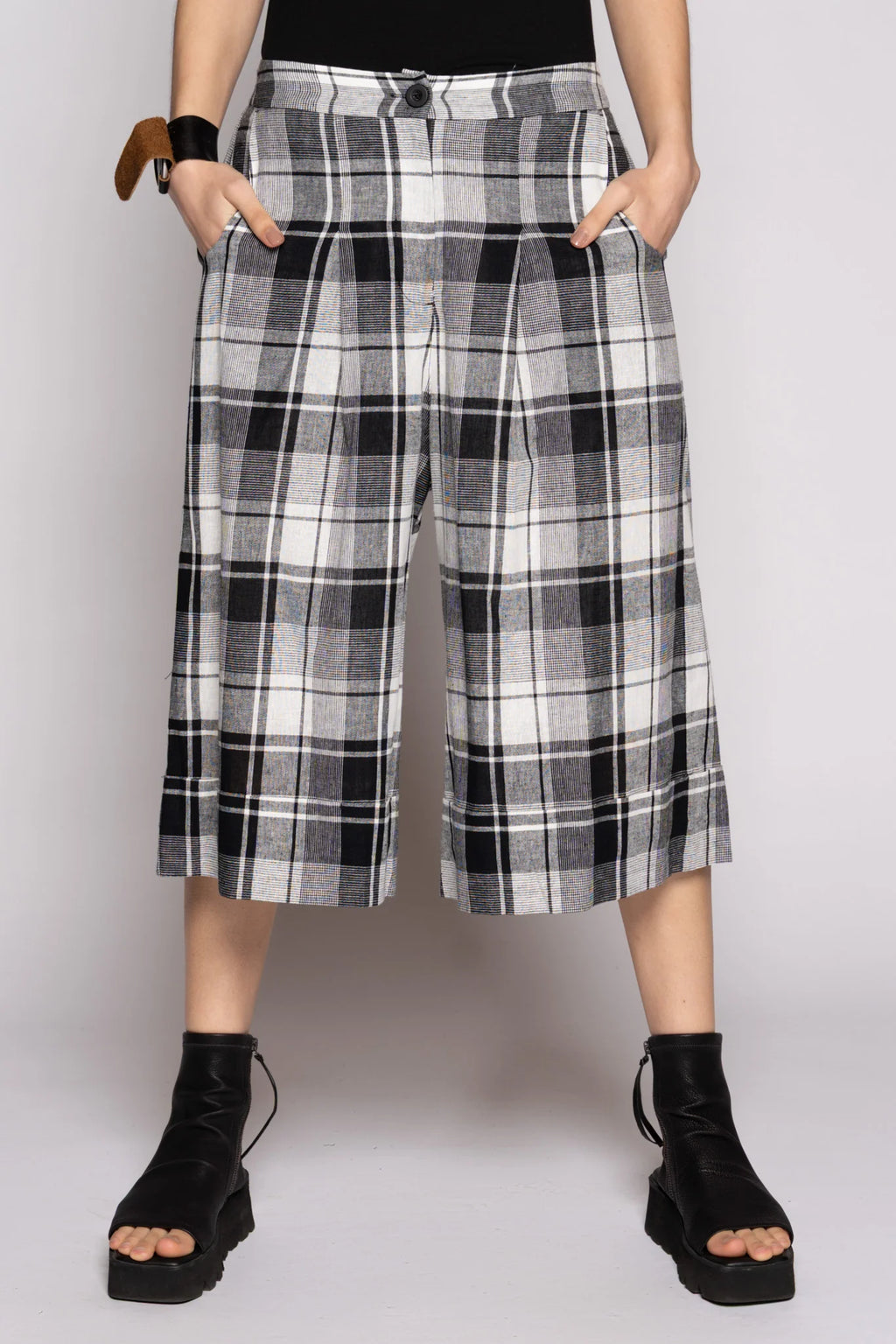 Dogstar Arya short black