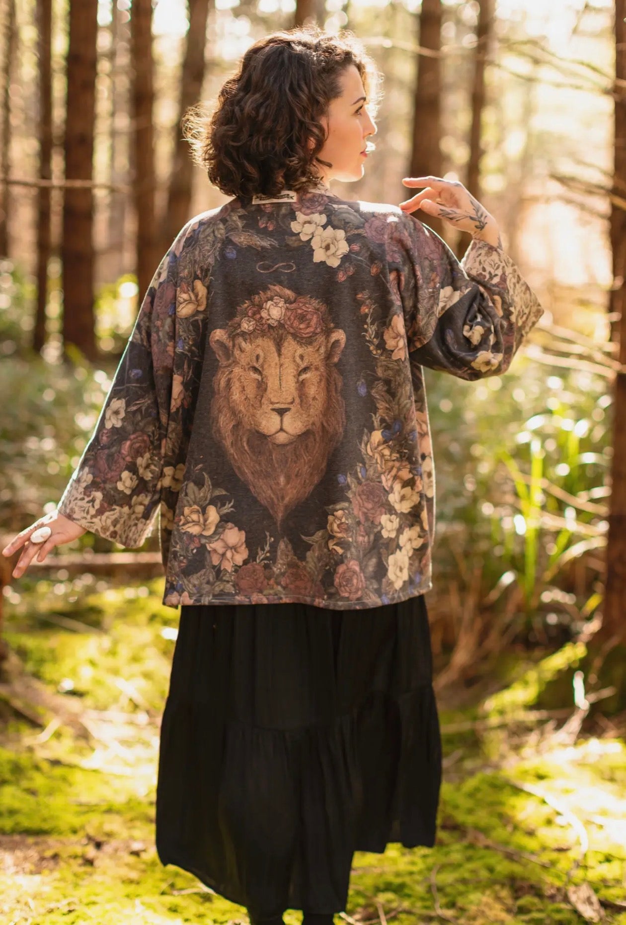 Lion heart cottage cardigan market of stars