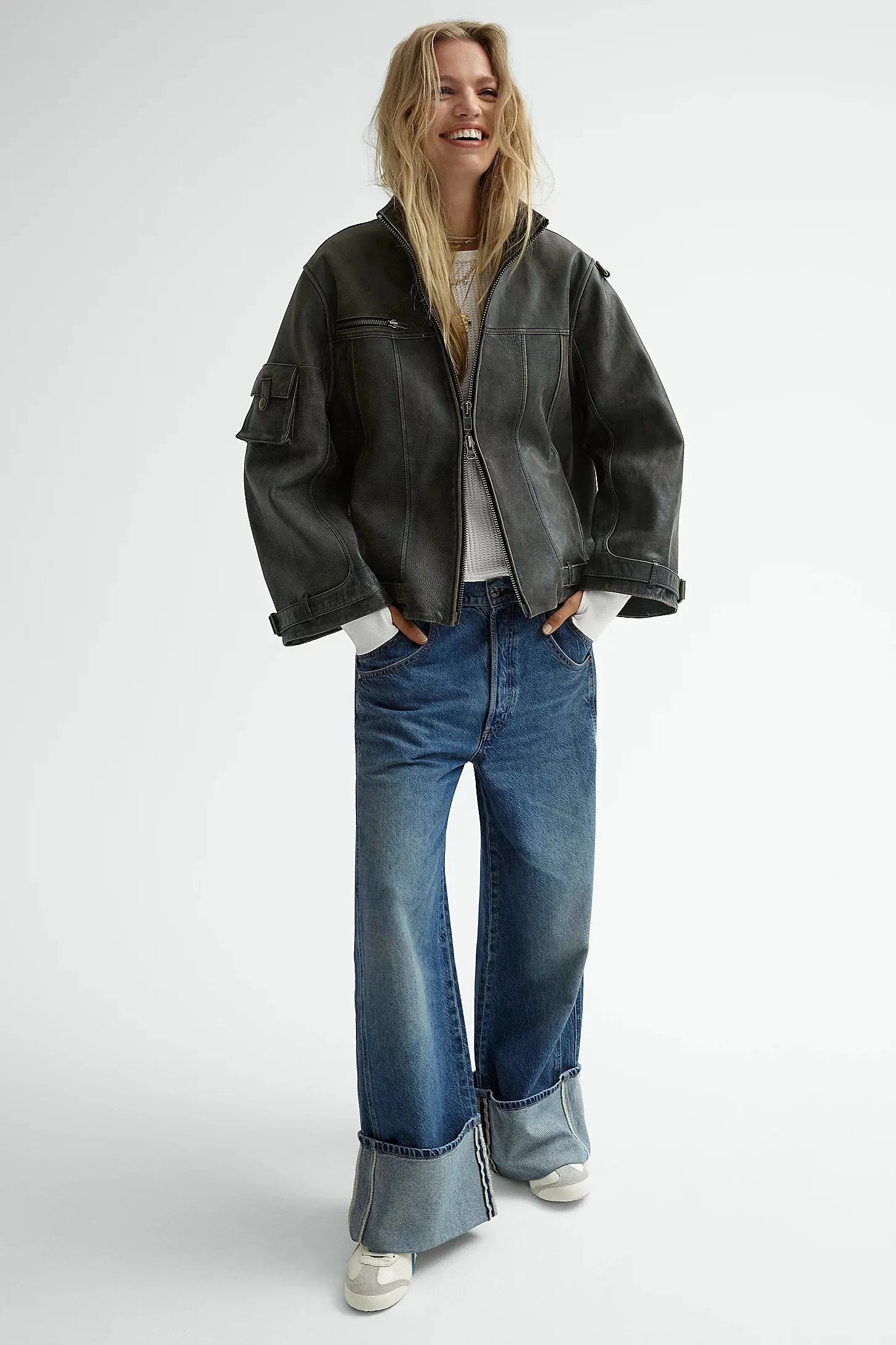 Free People | Final Countdown Cuffed Low-Rise Jeans - Zero Blue - Stay Wild Collective  