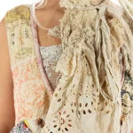 Magnolia Pearl Eyelet Odet Jabot 097 Aged