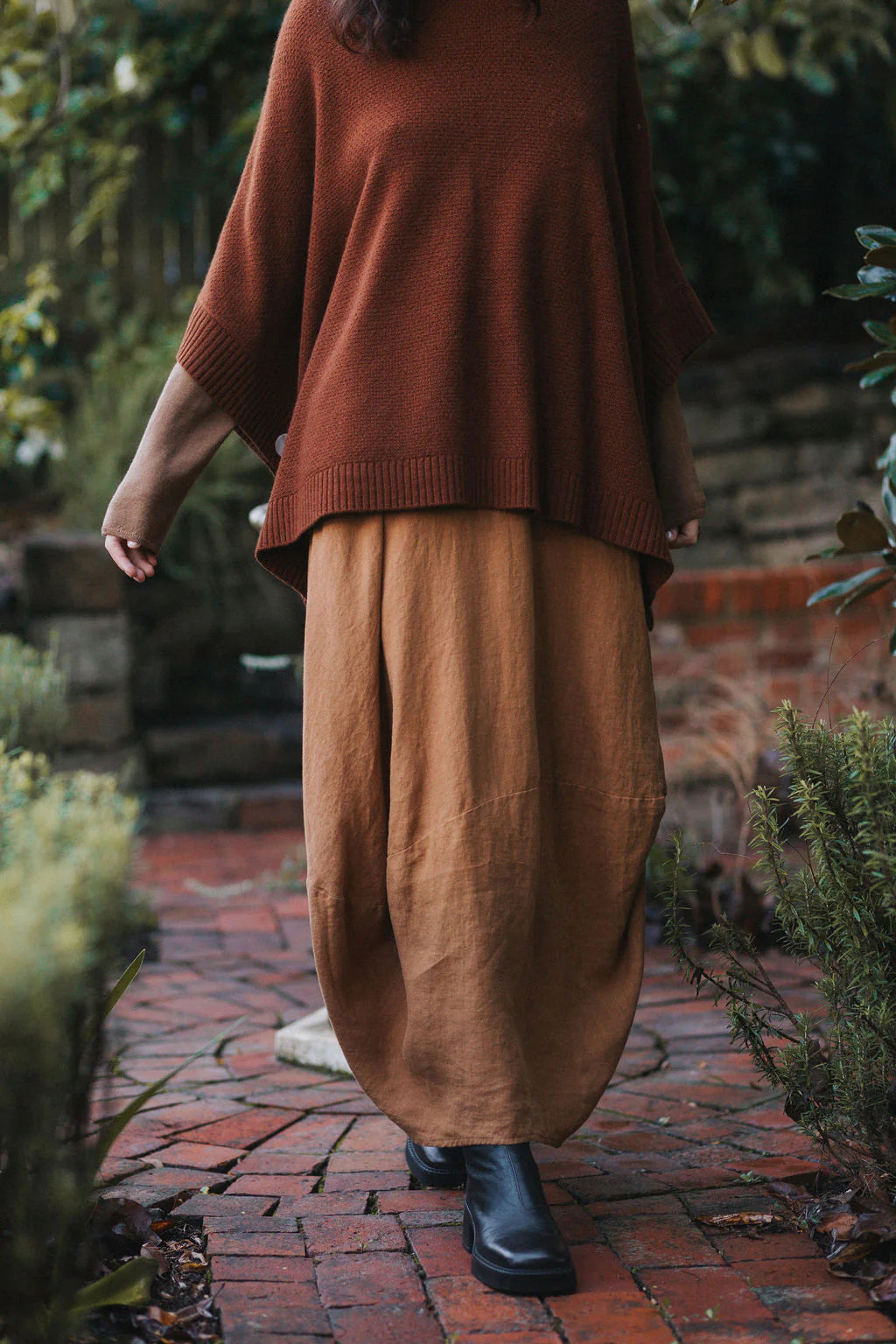 Lavigne French linen asymmetrical skirt