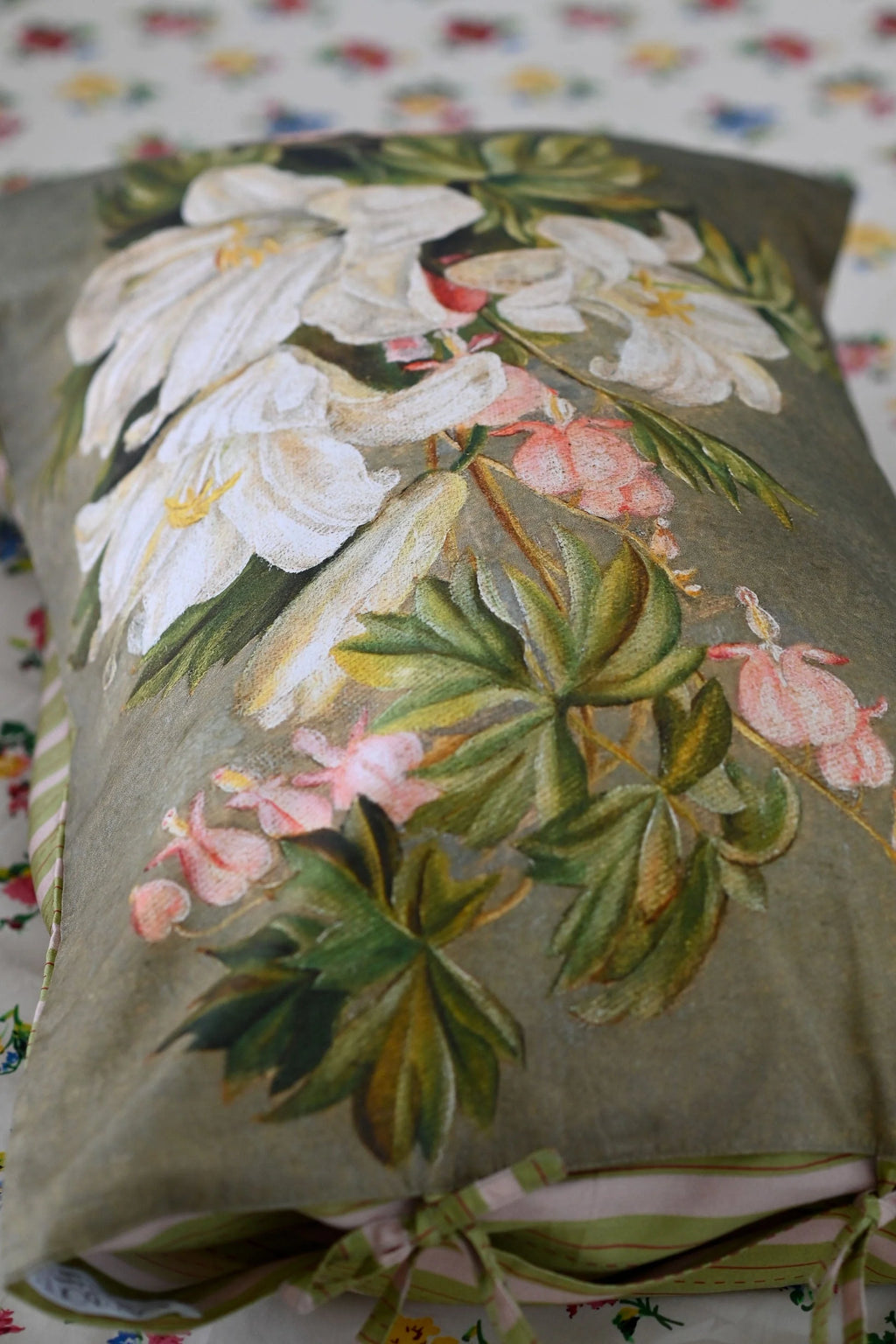 Lazybones tiger lilies pillowcase set