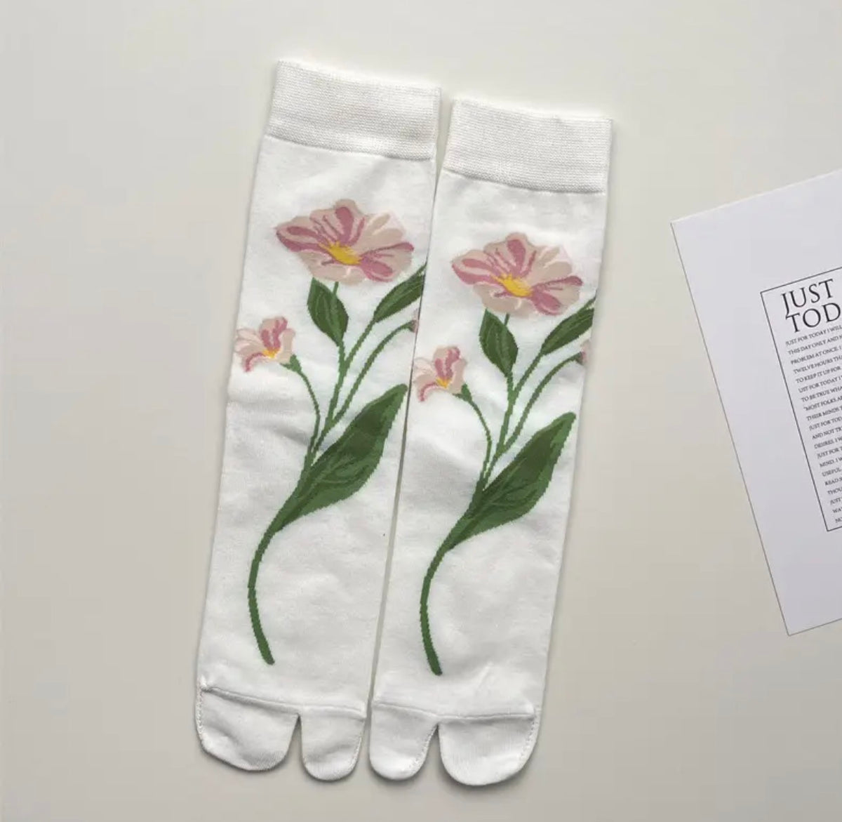 Floral tabi socks