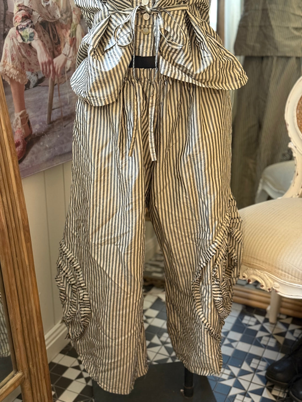  Krista Larson cabbage rose black/white silk taffeta pants O/S - Stay Wild Collective  Pants