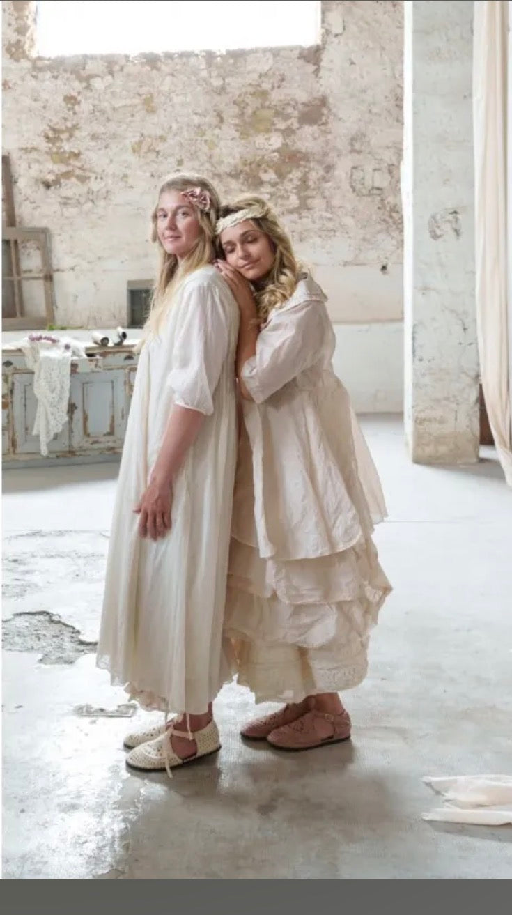  Les ours madou skirt ecru ss26 - Stay Wild Collective  