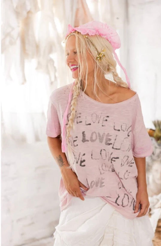 Magnolia Pearl Love Amor Tee